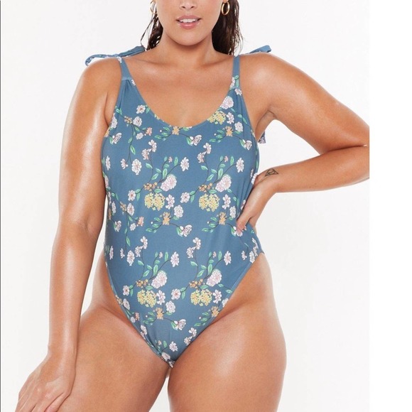 NWT! NASTY GAL Beach Days Floral High-Leg Swimsuit - Picture 1 of 4